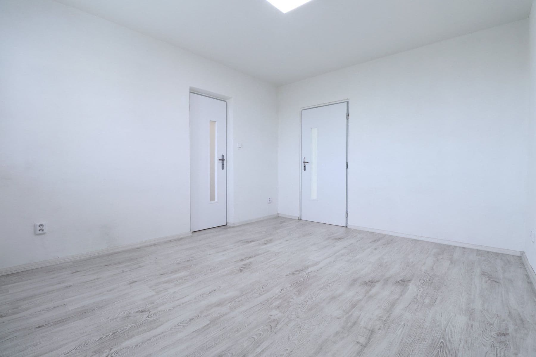 Pronájem bytu 2+1 52 m², Topolová, Praha, Praha Pronájem bytu 2+1 52 m², Topolová, Praha, Praha