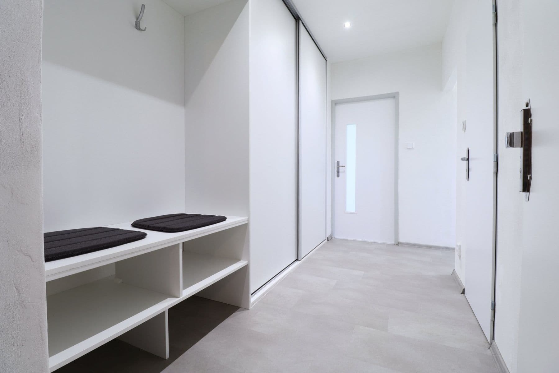 Pronájem bytu 2+1 52 m², Topolová, Praha, Praha Pronájem bytu 2+1 52 m², Topolová, Praha, Praha
