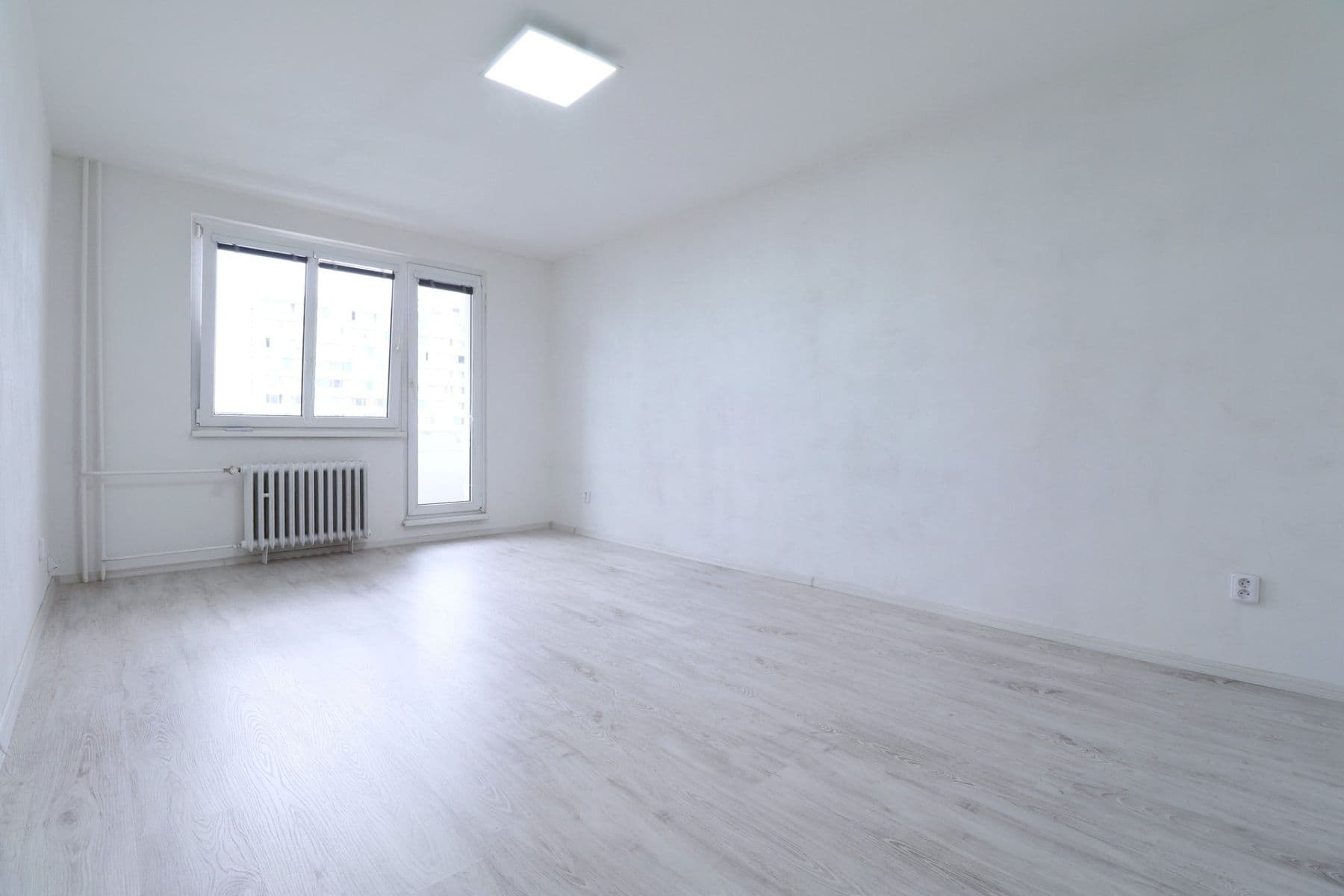 Pronájem bytu 2+1 52 m², Topolová, Praha, Praha Pronájem bytu 2+1 52 m², Topolová, Praha, Praha