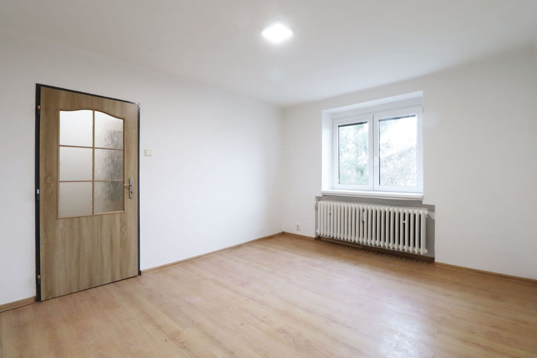 Pronájem bytu 1+1 32 m², Kyjevská, Kladno, Středočeský kraj Pronájem bytu 1+1 32 m², Kyjevská, Kladno, Středočeský kraj
