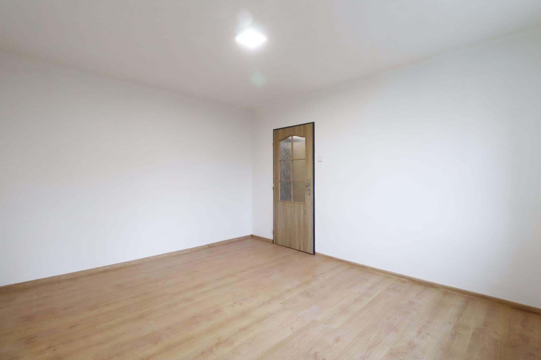 Pronájem bytu 1+1 32 m², Kyjevská, Kladno, Středočeský kraj Pronájem bytu 1+1 32 m², Kyjevská, Kladno, Středočeský kraj
