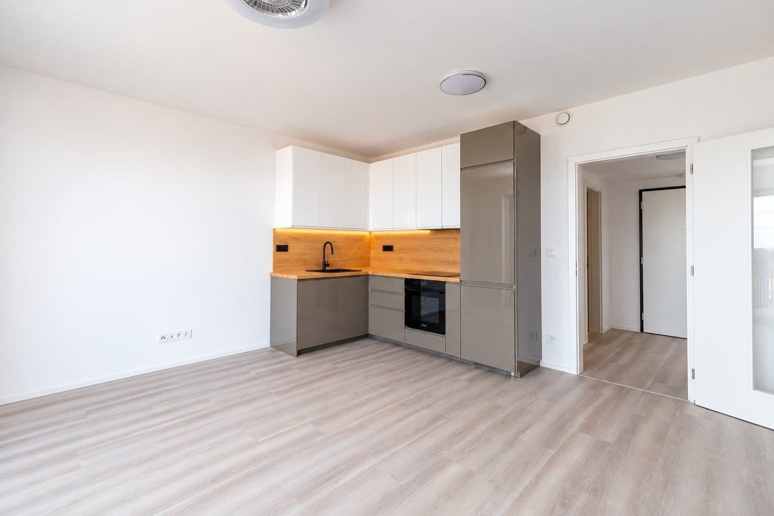 Pronájem bytu 2+kk 55 m², Libušská, Praha, Praha Pronájem bytu 2+kk 55 m², Libušská, Praha, Praha