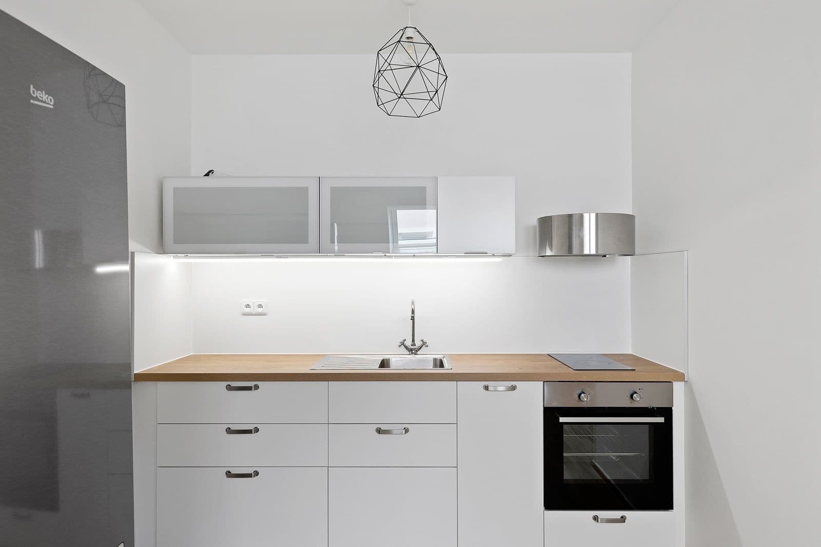 Pronájem bytu 1+kk 34 m², Slavojova, Praha, Praha Pronájem bytu 1+kk 34 m², Slavojova, Praha, Praha