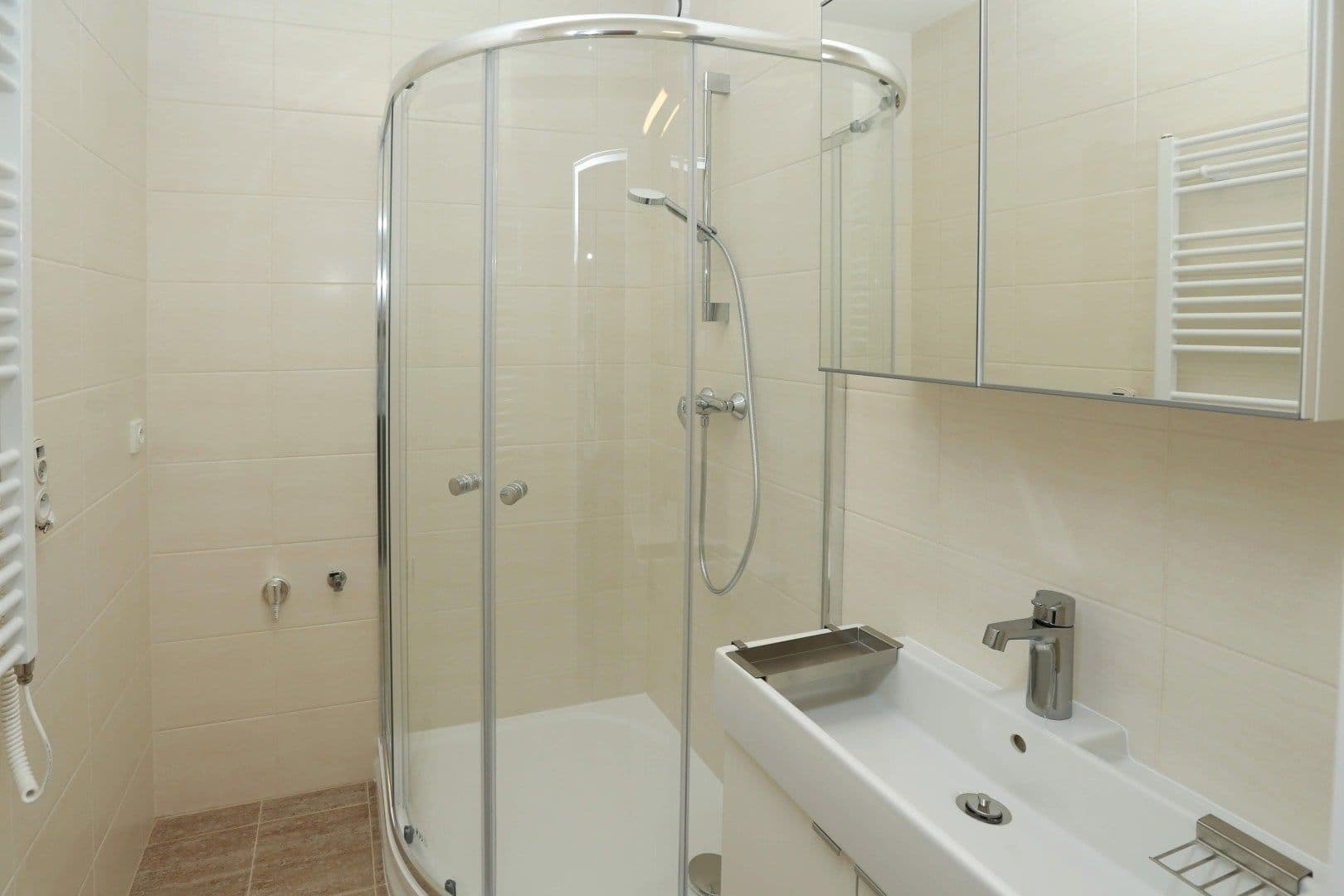 Pronájem bytu 2+kk 45 m², Hráského, Praha, Praha Pronájem bytu 2+kk 45 m², Hráského, Praha, Praha