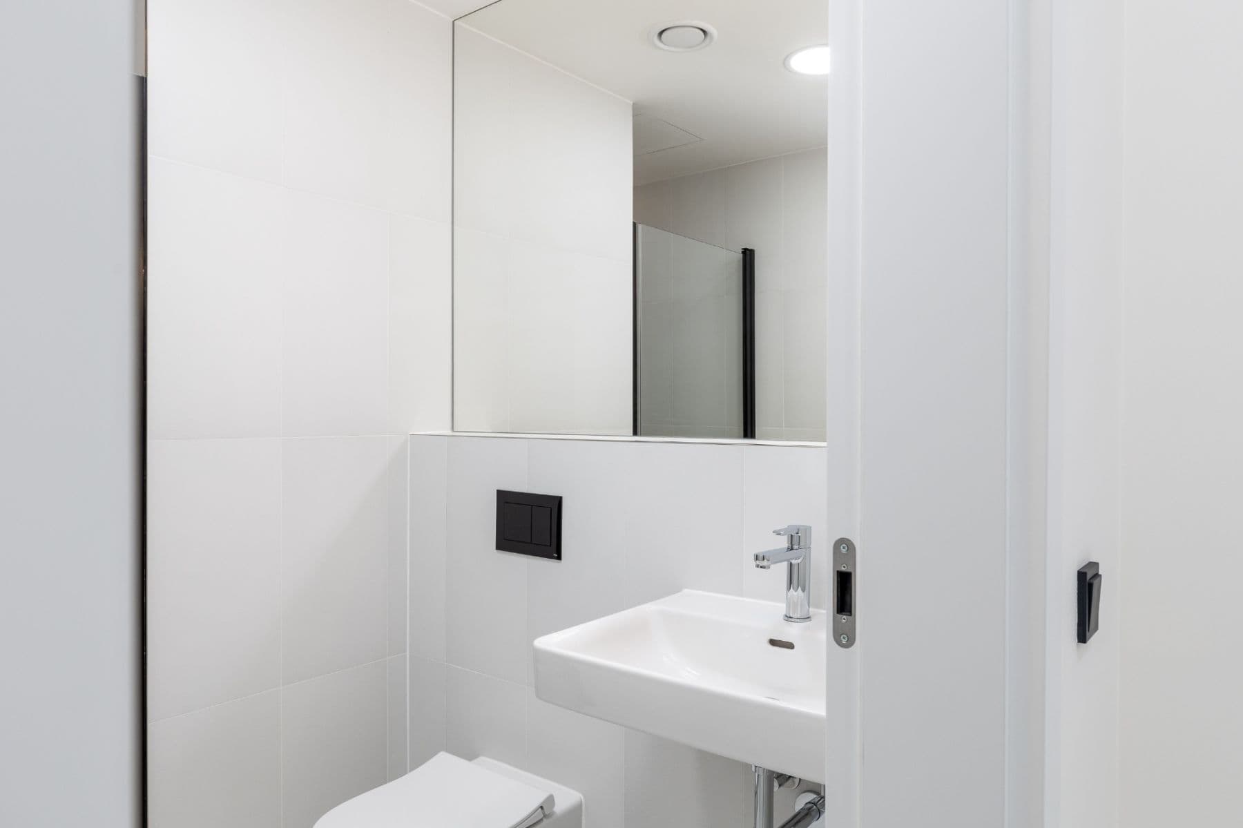Pronájem bytu 1+kk 30 m², Grafická, Praha, Praha Pronájem bytu 1+kk 30 m², Grafická, Praha, Praha