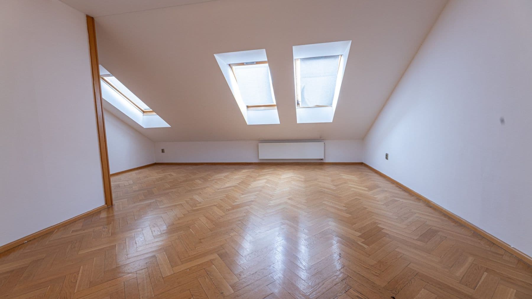Pronájem bytu 3+1 117 m², Tomáškova, Praha, Praha Pronájem bytu 3+1 117 m², Tomáškova, Praha, Praha