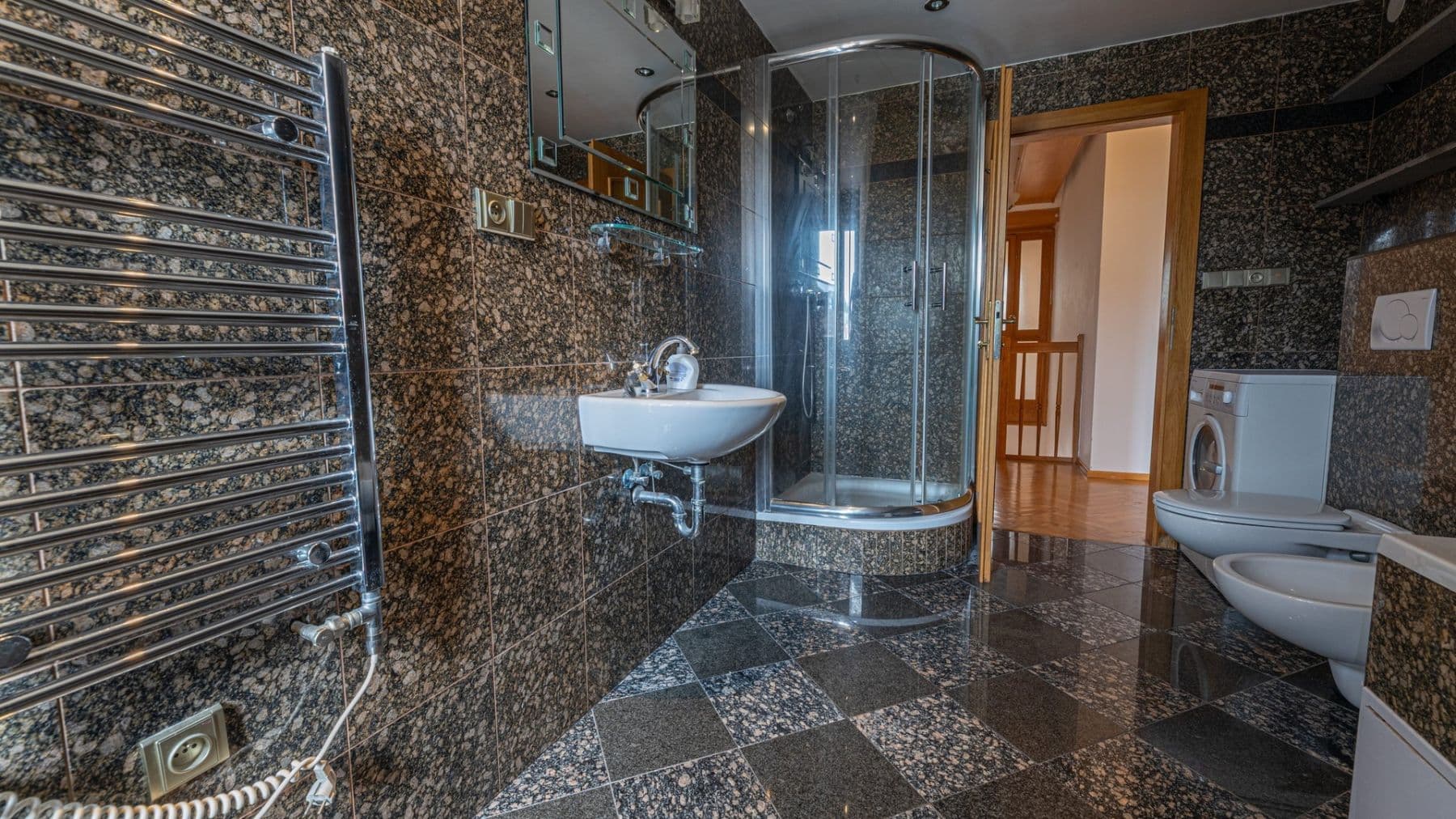 Pronájem bytu 3+1 117 m², Tomáškova, Praha, Praha Pronájem bytu 3+1 117 m², Tomáškova, Praha, Praha
