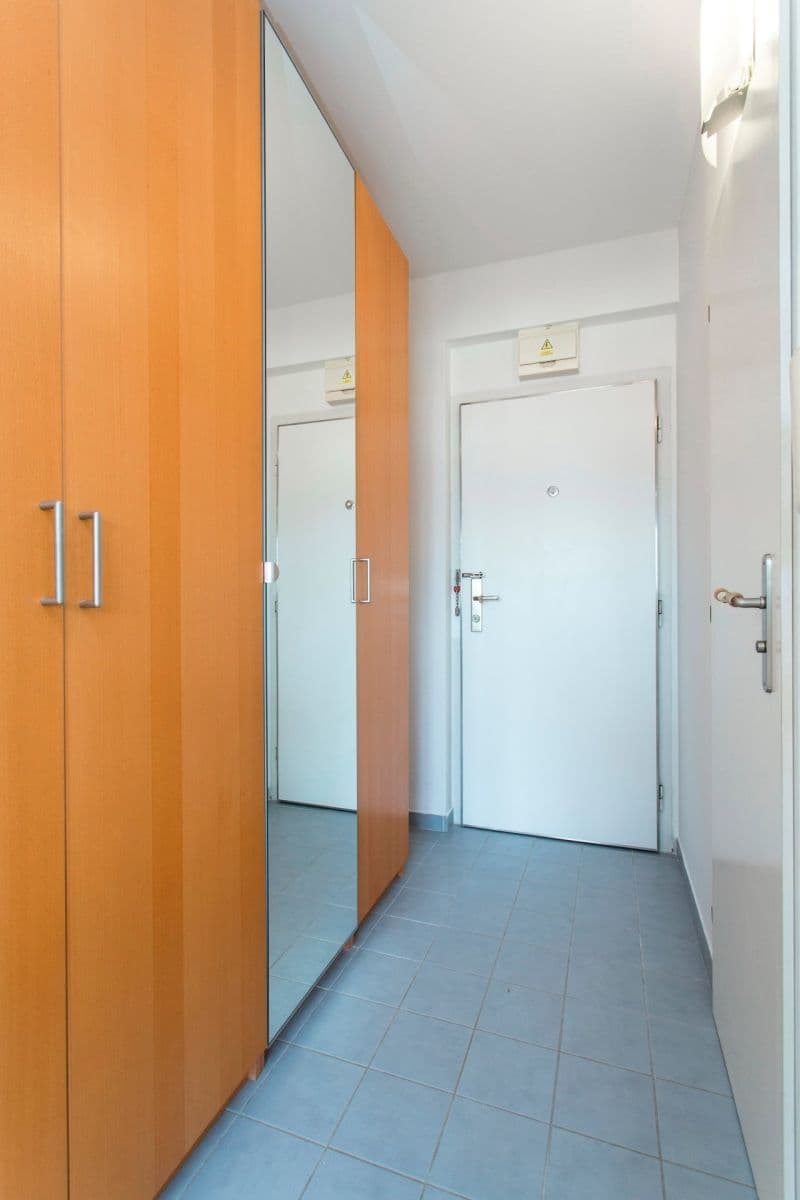 Pronájem bytu 2+kk 56 m², Kloboučnická, Praha, Praha Pronájem bytu 2+kk 56 m², Kloboučnická, Praha, Praha