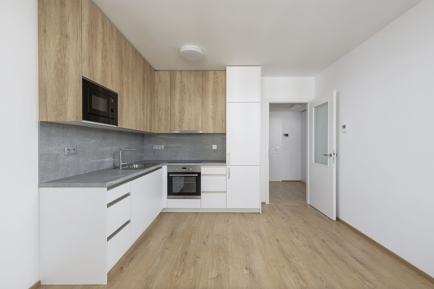 Pronájem bytu 2+kk 44 m², Nebřenická, Praha, Praha Pronájem bytu 2+kk 44 m², Nebřenická, Praha, Praha