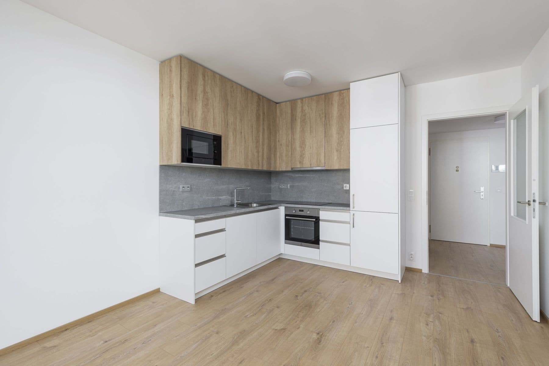 Pronájem bytu 2+kk 44 m², Nebřenická, Praha, Praha Pronájem bytu 2+kk 44 m², Nebřenická, Praha, Praha