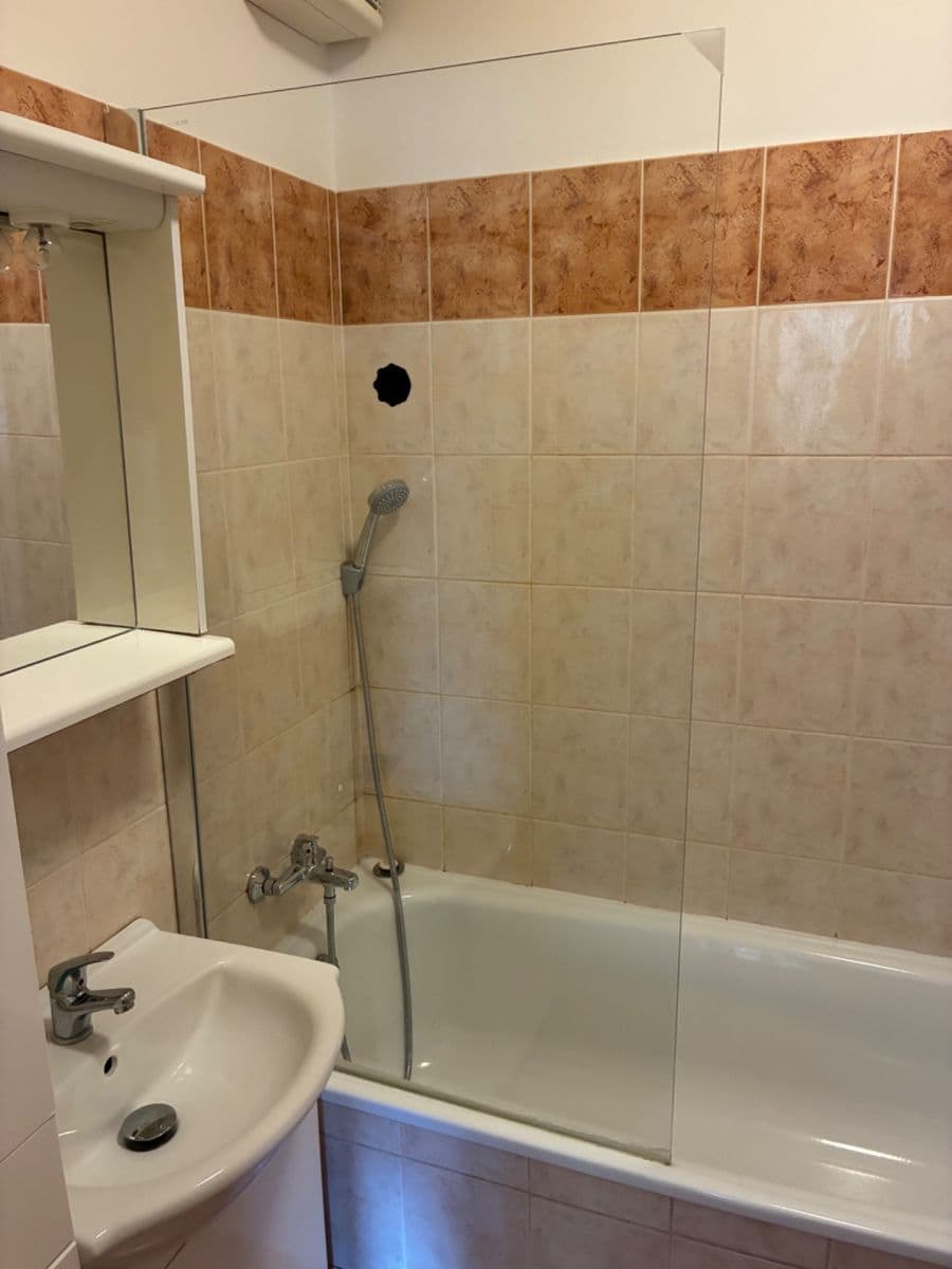 Pronájem bytu 2+kk 64 m², Bělohorská, Brno, Jihomoravský kraj Pronájem bytu 2+kk 64 m², Bělohorská, Brno, Jihomoravský kraj