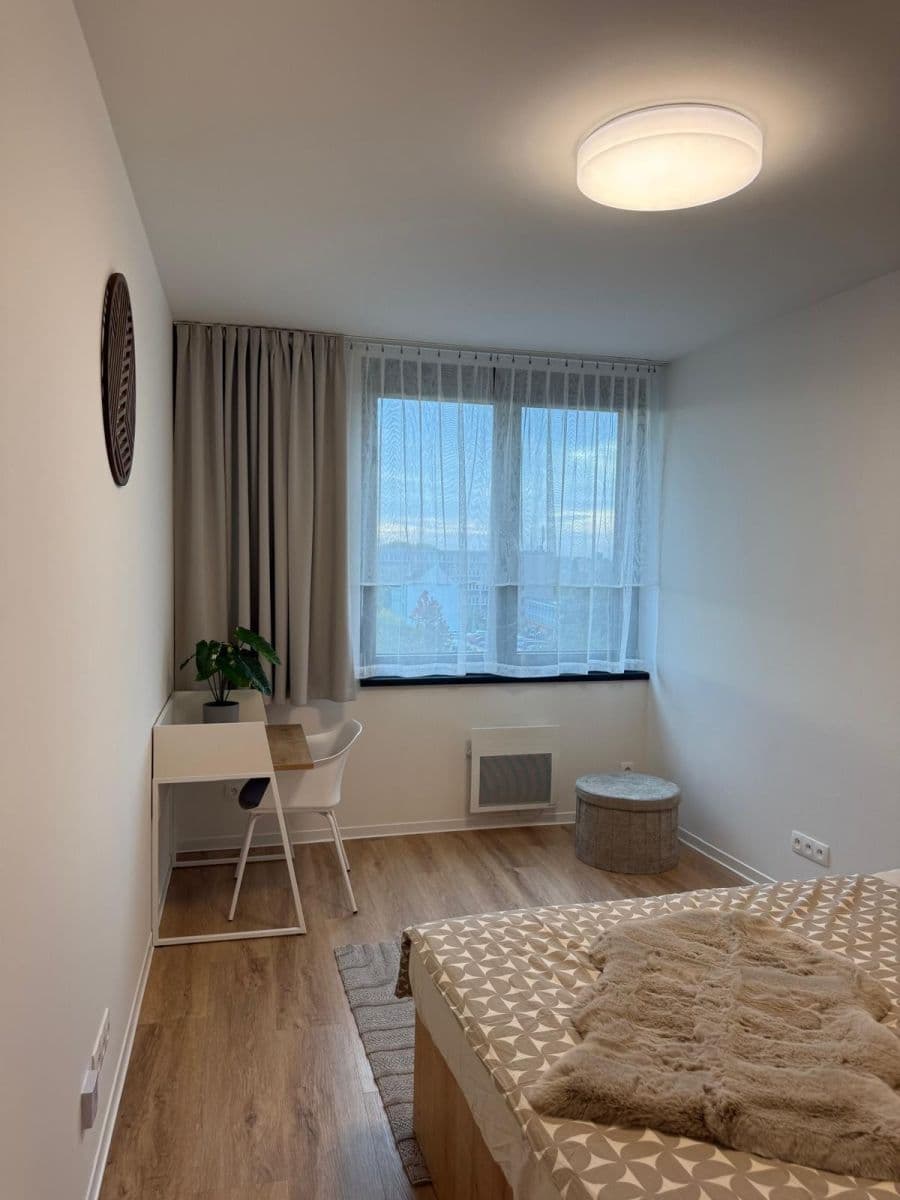 Pronájem bytu 1+kk 28 m², Na Větrníku, Praha, Praha Pronájem bytu 1+kk 28 m², Na Větrníku, Praha, Praha