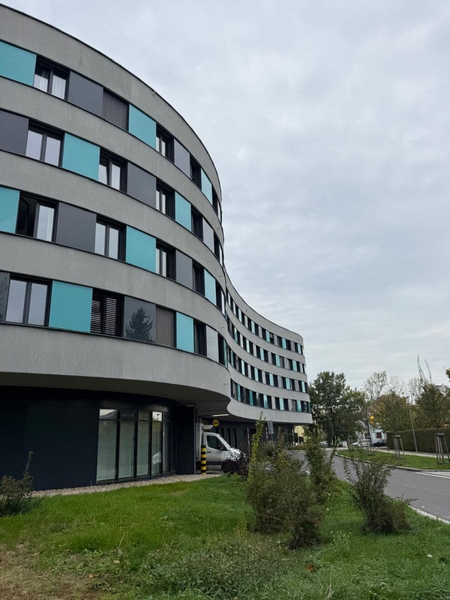 Pronájem bytu 1+kk 28 m², Na Větrníku, Praha, Praha Pronájem bytu 1+kk 28 m², Na Větrníku, Praha, Praha
