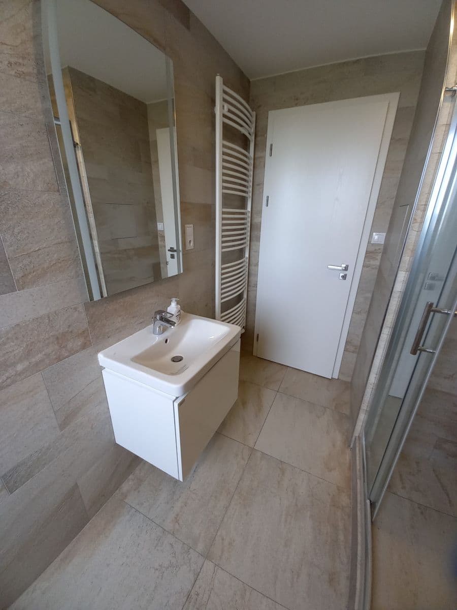 Prodej bytu 2+kk 50 m², Mantovská, Praha, Praha Prodej bytu 2+kk 50 m², Mantovská, Praha, Praha