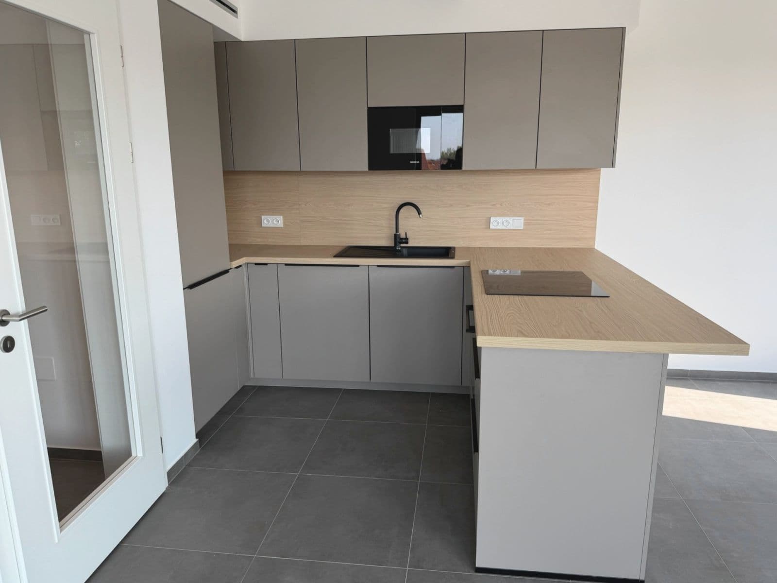 Pronájem bytu 4+kk 90 m², Práčská, Praha, Praha Pronájem bytu 4+kk 90 m², Práčská, Praha, Praha