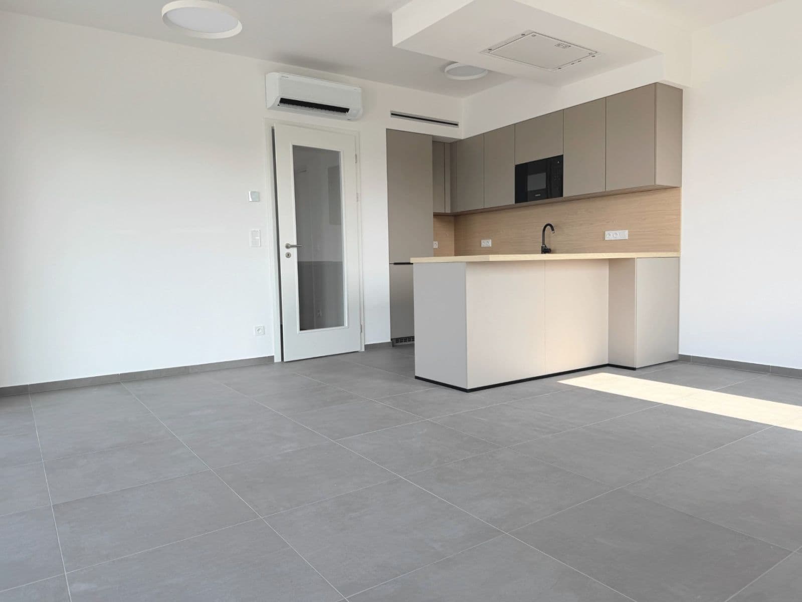Pronájem bytu 4+kk 90 m², Práčská, Praha, Praha Pronájem bytu 4+kk 90 m², Práčská, Praha, Praha