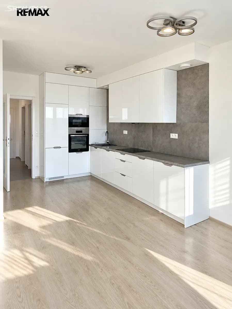 Pronájem bytu 4+kk 93 m², Škrábkových, Praha, Praha Pronájem bytu 4+kk 93 m², Škrábkových, Praha, Praha