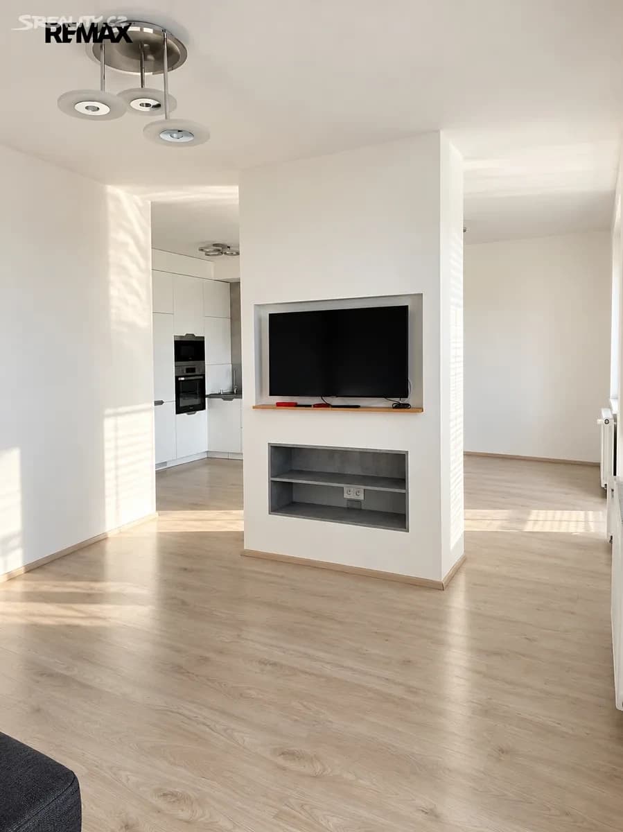 Pronájem bytu 4+kk 93 m², Škrábkových, Praha, Praha Pronájem bytu 4+kk 93 m², Škrábkových, Praha, Praha