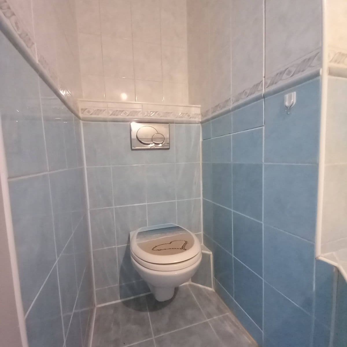 Pronájem bytu 2+kk 41 m², Na Žižkově, Liberec, Liberecký kraj Pronájem bytu 2+kk 41 m², Na Žižkově, Liberec, Liberecký kraj