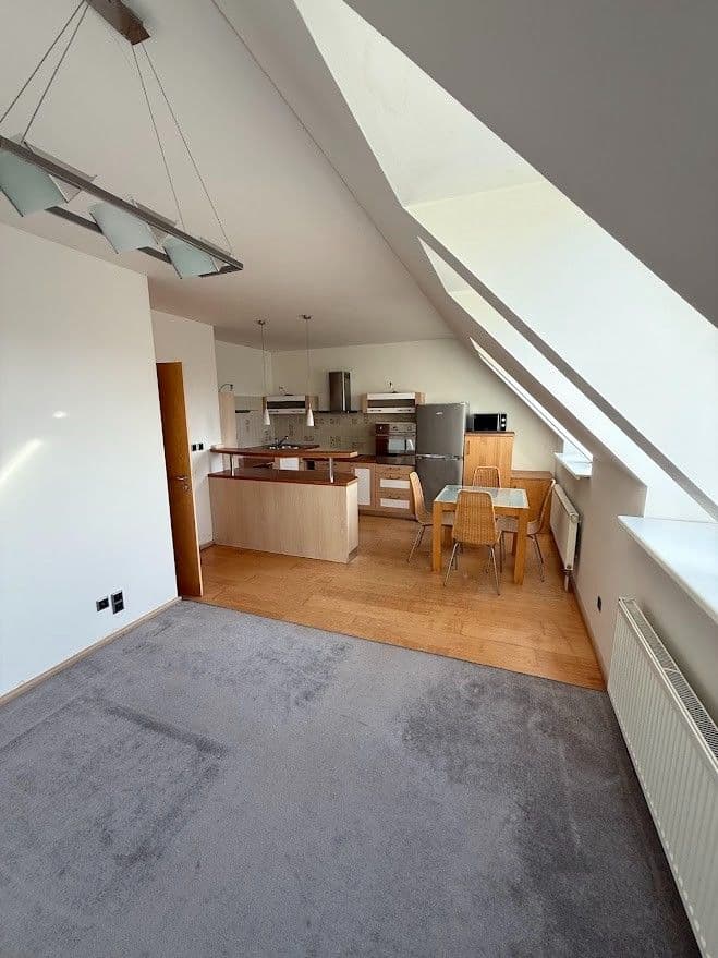 Pronájem bytu 2+kk 66 m², Sídlištní, Praha, Praha Pronájem bytu 2+kk 66 m², Sídlištní, Praha, Praha
