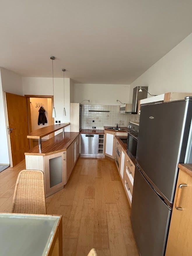Pronájem bytu 2+kk 66 m², Sídlištní, Praha, Praha Pronájem bytu 2+kk 66 m², Sídlištní, Praha, Praha