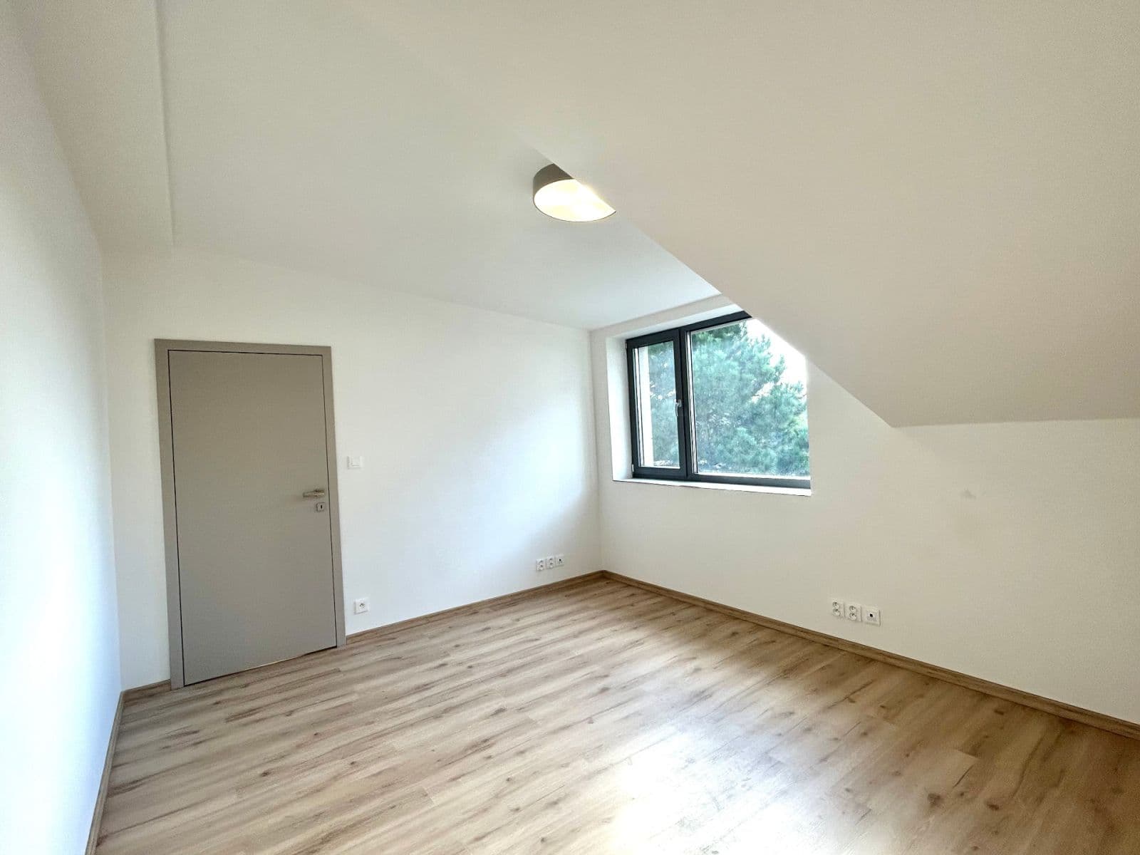 Prodej bytu 4+kk 95 m², Tylova, Brno, Jihomoravský kraj Prodej bytu 4+kk 95 m², Tylova, Brno, Jihomoravský kraj