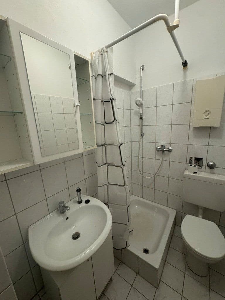 Pronájem bytu 2+1 40 m², Ostermannstraße 7, Essen, Severní Porýní-Vestfálsko Pronájem bytu 2+1 40 m², Ostermannstraße 7, Essen, Severní Porýní-Vestfálsko