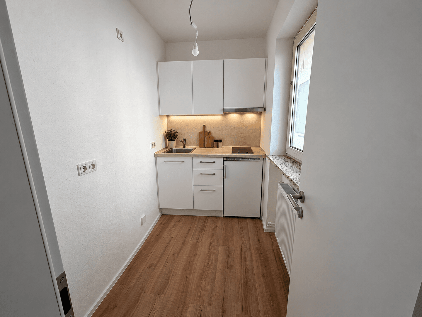 Pronájem bytu 1+1 45 m², Daimlerstraße 2a, Wiesbaden, Hessen Pronájem bytu 1+1 45 m², Daimlerstraße 2a, Wiesbaden, Hessen