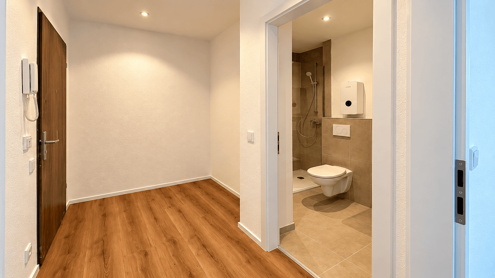 Pronájem bytu 1+1 45 m², Daimlerstraße 2a, Wiesbaden, Hessen Pronájem bytu 1+1 45 m², Daimlerstraße 2a, Wiesbaden, Hessen