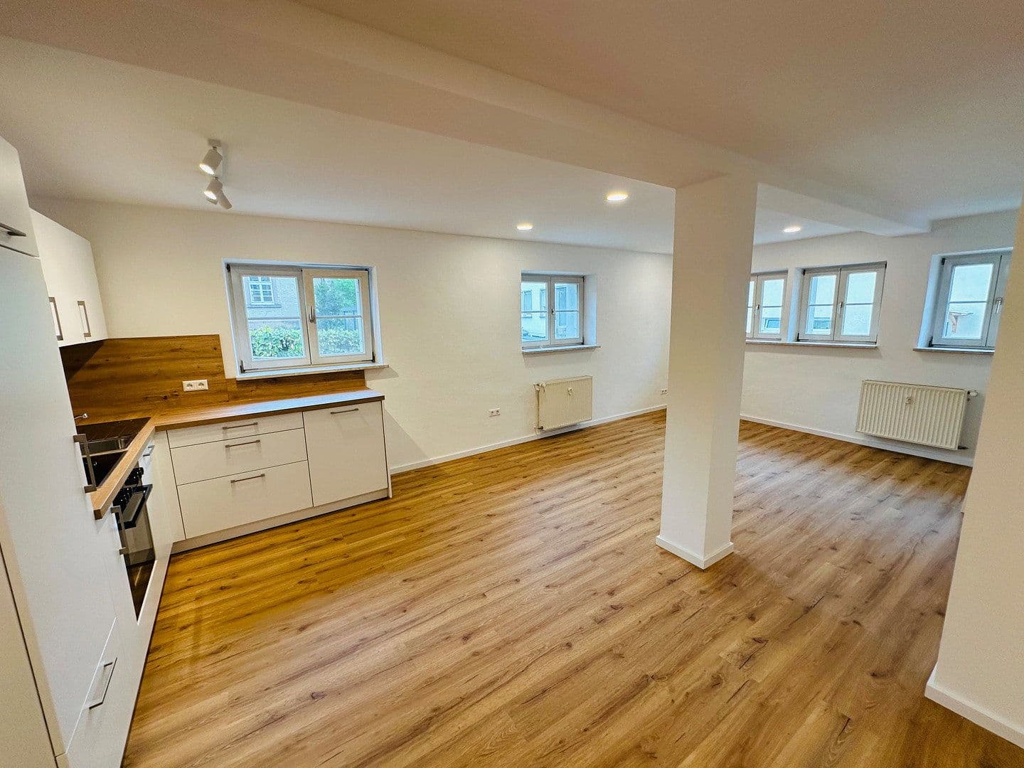 Prodej domu 846 m², pozemek 693 m², Ilshofen, Bádensko-Württembersko Prodej domu 846 m², pozemek 693 m², Ilshofen, Bádensko-Württembersko