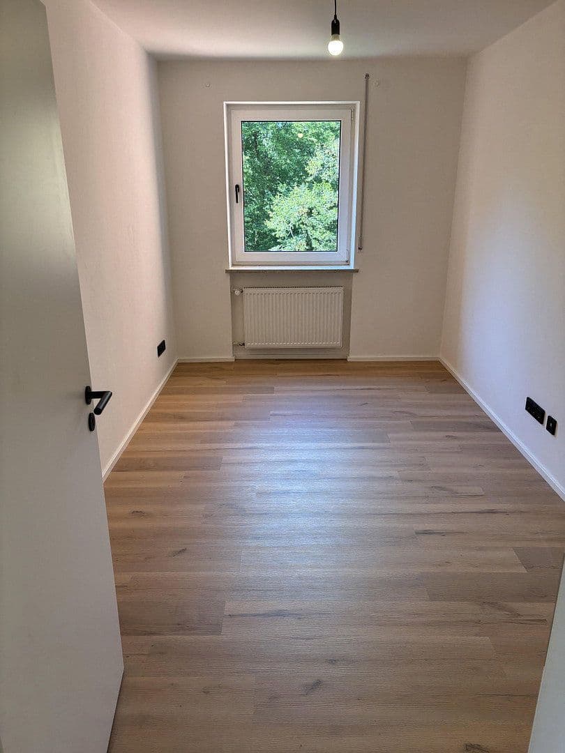 Prodej bytu 3+1 70 m², Waldschmidtstr. 43, Passau, Bavorsko Prodej bytu 3+1 70 m², Waldschmidtstr. 43, Passau, Bavorsko