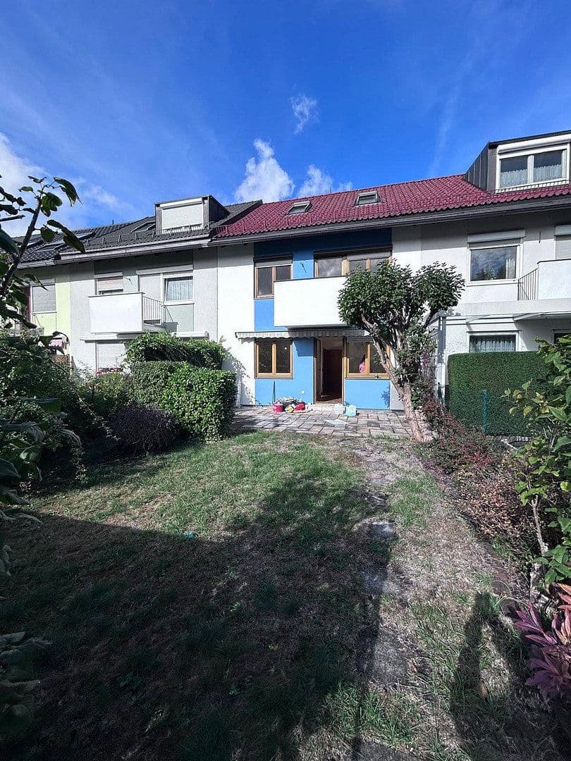 Pronájem domu 142 m², pozemek 169 m², Blütenstraße 27, Puchheim, Bavorsko Pronájem domu 142 m², pozemek 169 m², Blütenstraße 27, Puchheim, Bavorsko