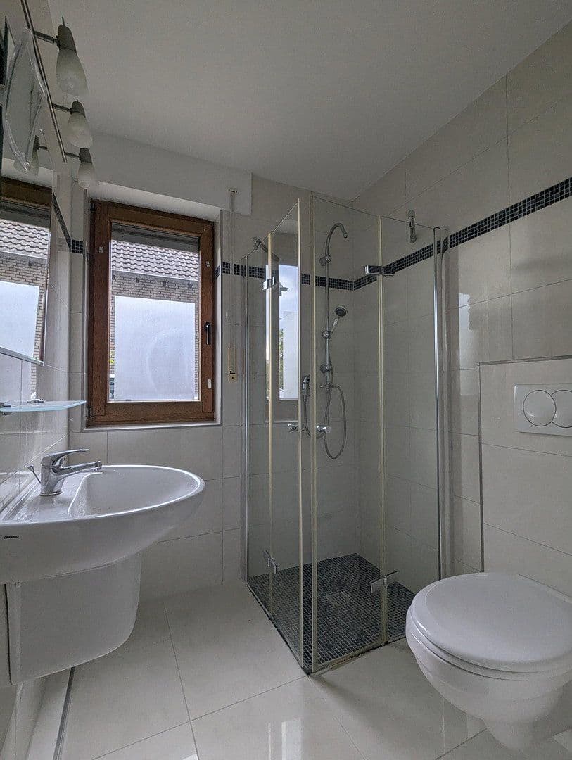 Pronájem bytu 1+1 30 m², Eschweiler, Severní Porýní-Vestfálsko Pronájem bytu 1+1 30 m², Eschweiler, Severní Porýní-Vestfálsko