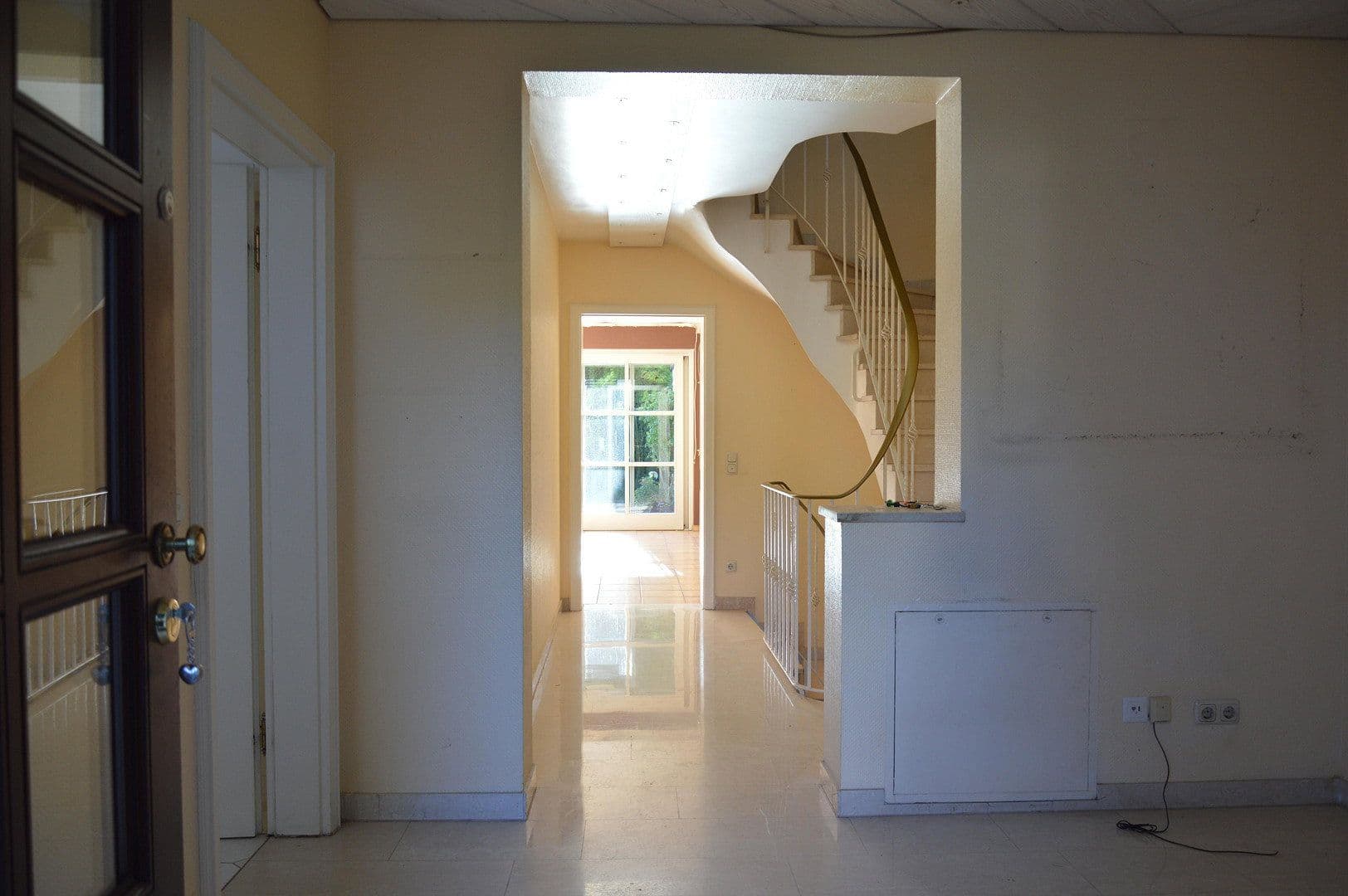 Prodej domu 171 m², pozemek 511 m², Portenlängerstraße 15 A, Grünwald, Bavorsko Prodej domu 171 m², pozemek 511 m², Portenlängerstraße 15 A, Grünwald, Bavorsko
