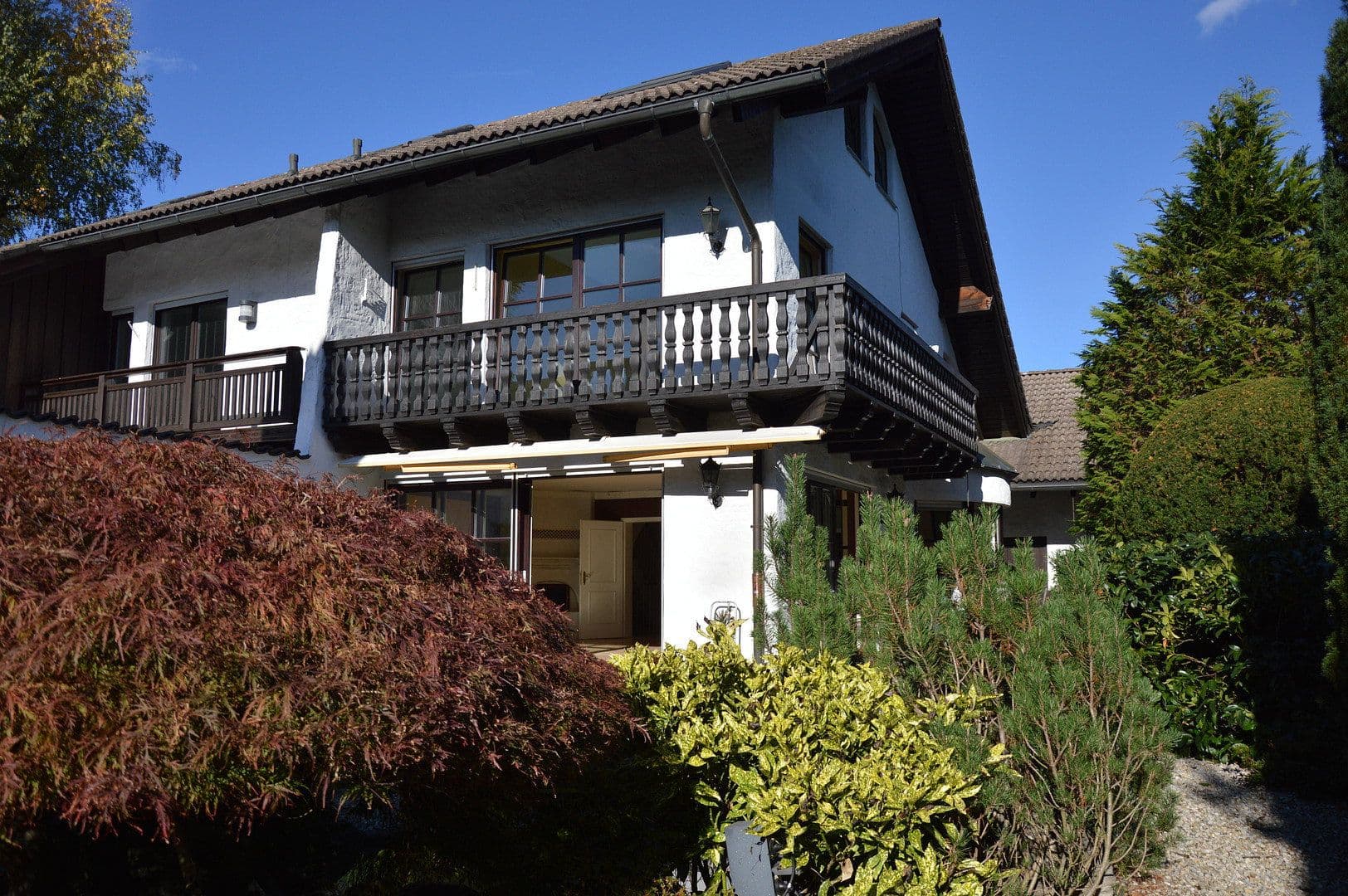 Prodej domu 171 m², pozemek 511 m², Portenlängerstraße 15 A, Grünwald, Bavorsko Prodej domu 171 m², pozemek 511 m², Portenlängerstraße 15 A, Grünwald, Bavorsko