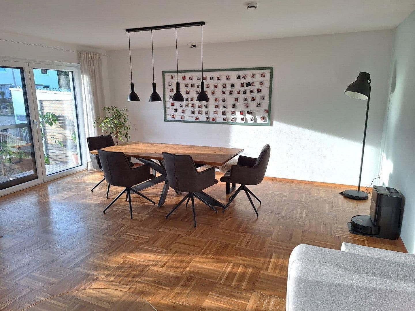 Prodej domu 103 m², pozemek 351 m², Untergruppenbach, Bádensko-Württembersko Prodej domu 103 m², pozemek 351 m², Untergruppenbach, Bádensko-Württembersko