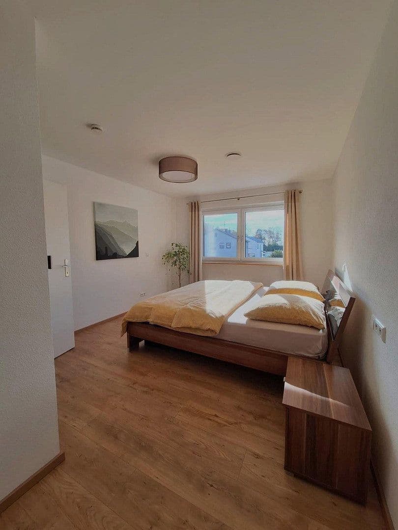 Prodej domu 103 m², pozemek 351 m², Untergruppenbach, Bádensko-Württembersko Prodej domu 103 m², pozemek 351 m², Untergruppenbach, Bádensko-Württembersko