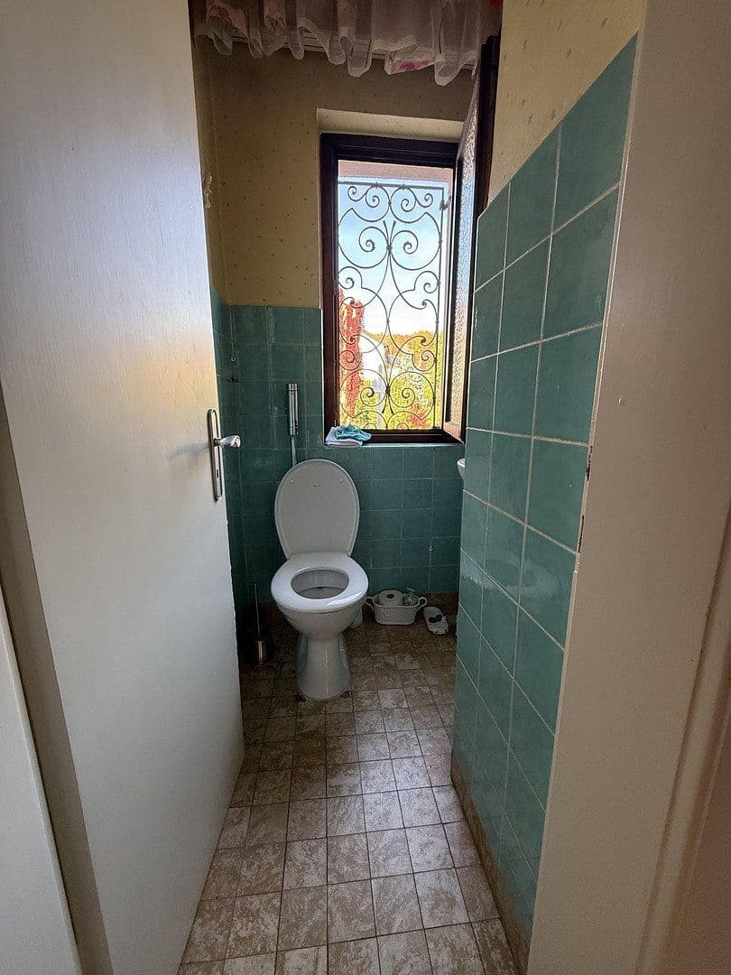 Pronájem domu 219 m², pozemek 554 m², Karlsruhe, Bádensko-Württembersko Pronájem domu 219 m², pozemek 554 m², Karlsruhe, Bádensko-Württembersko