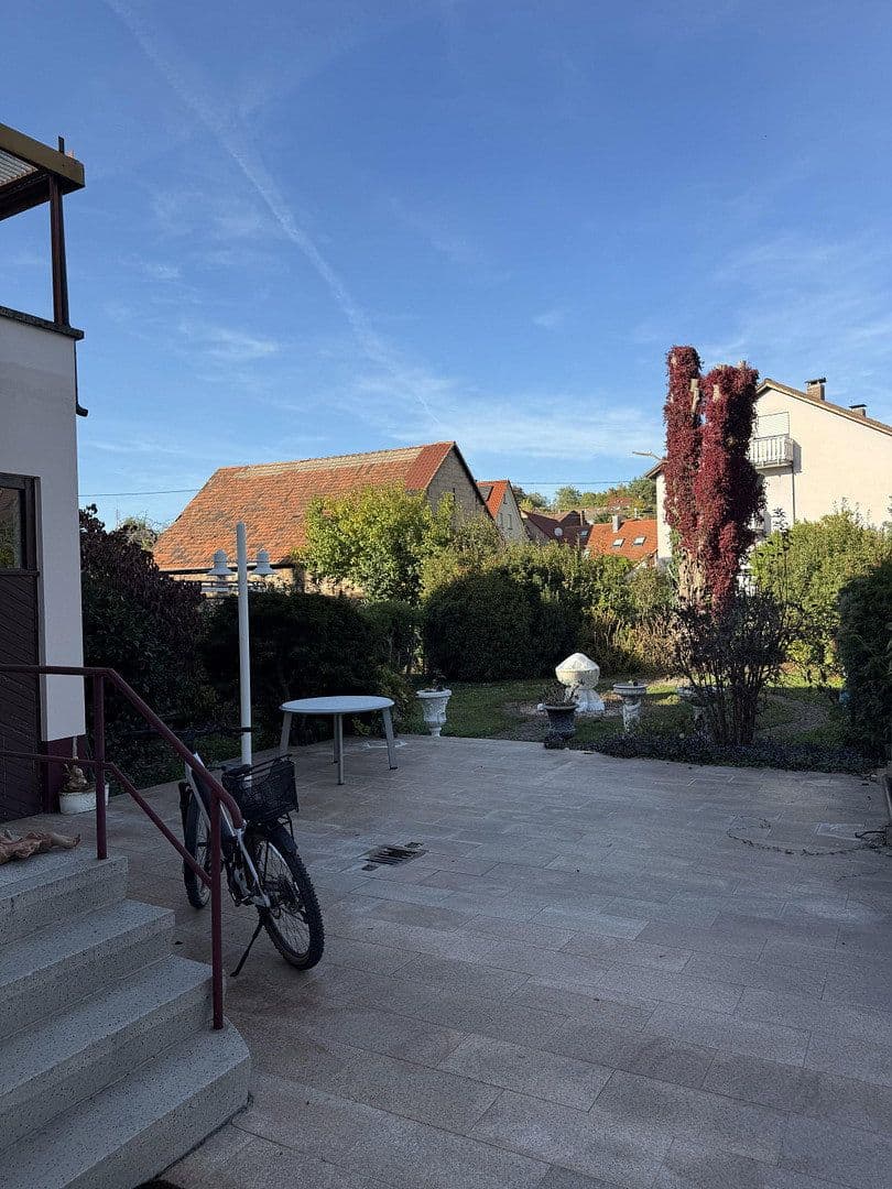 Pronájem domu 219 m², pozemek 554 m², Karlsruhe, Bádensko-Württembersko Pronájem domu 219 m², pozemek 554 m², Karlsruhe, Bádensko-Württembersko