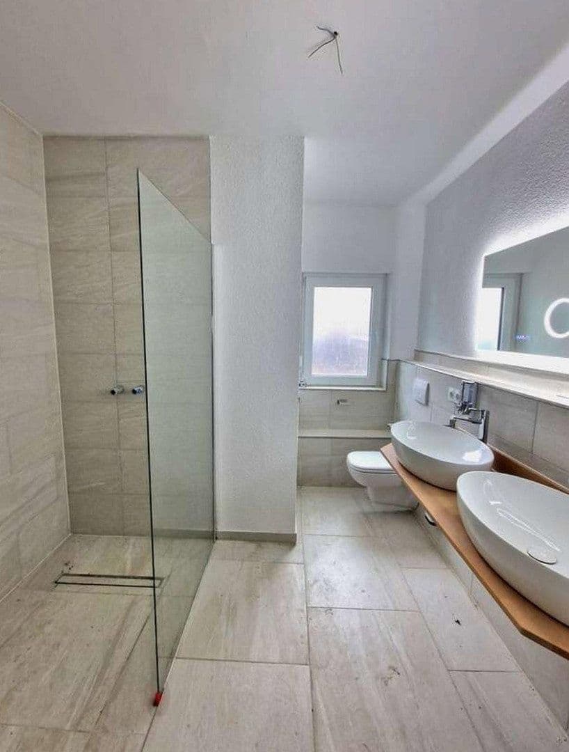 Pronájem domu 165 m², pozemek 320 m², Ludwig-Richter-Straße 13/1, Heilbronn, Bádensko-Württembersko Pronájem domu 165 m², pozemek 320 m², Ludwig-Richter-Straße 13/1, Heilbronn, Bádensko-Württembersko