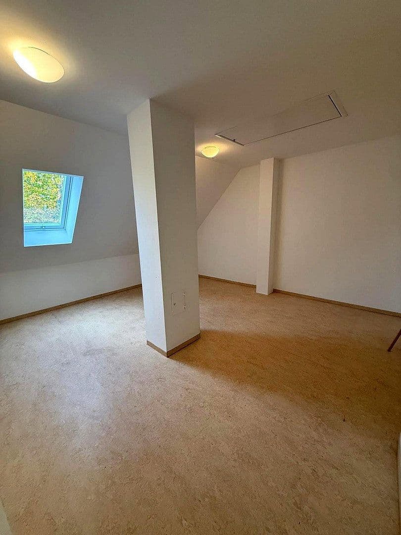Prodej domu 154 m², pozemek 290 m², Neuendettelsau, Bavorsko Prodej domu 154 m², pozemek 290 m², Neuendettelsau, Bavorsko