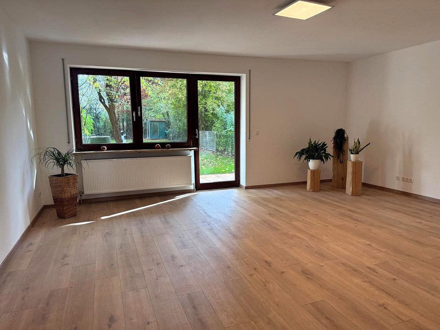 Prodej domu 154 m², pozemek 290 m², Neuendettelsau, Bavorsko Prodej domu 154 m², pozemek 290 m², Neuendettelsau, Bavorsko