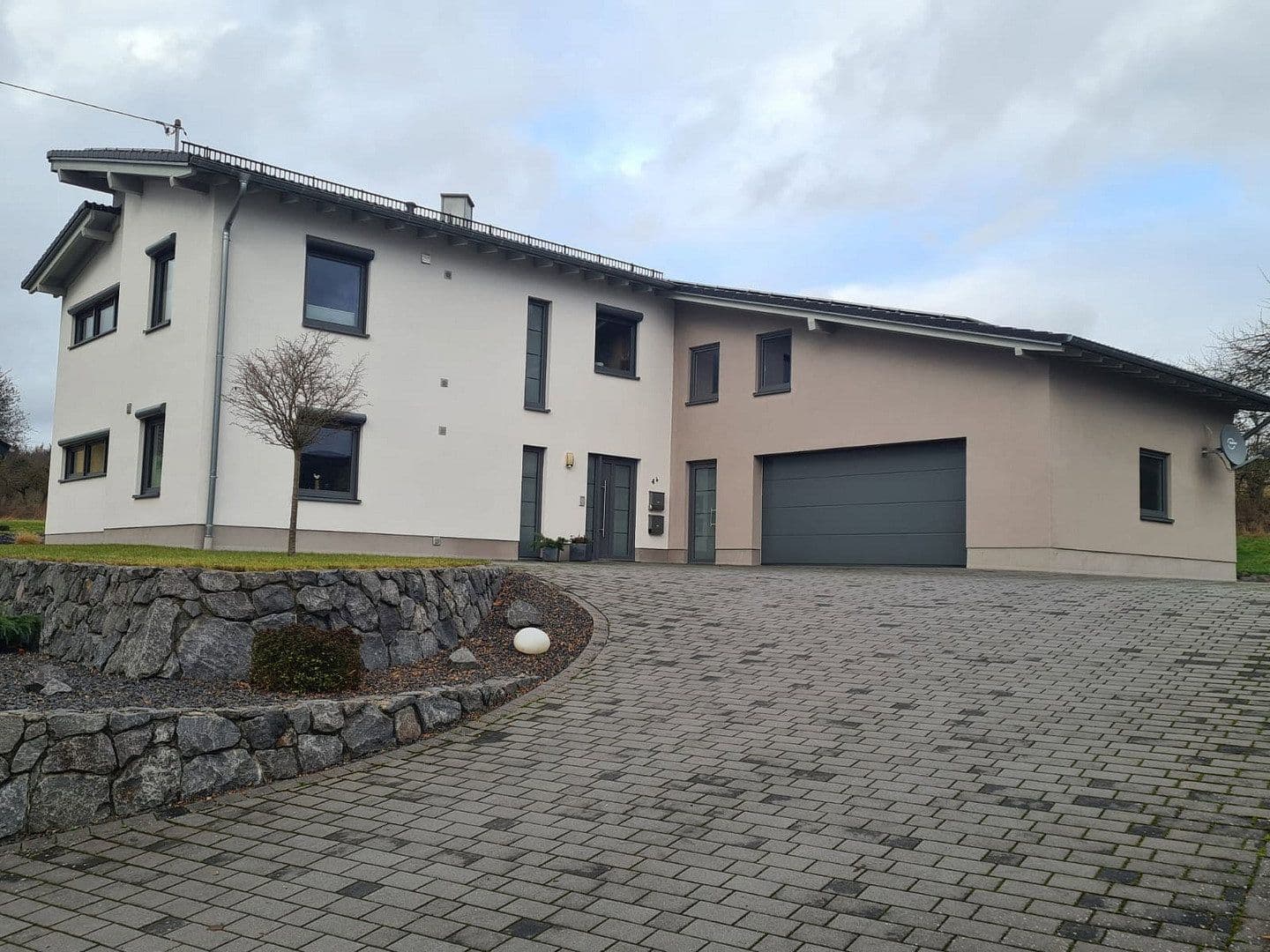 Pronájem bytu 3+1 100 m², Reckershausen, Porýní-Falc Pronájem bytu 3+1 100 m², Reckershausen, Porýní-Falc