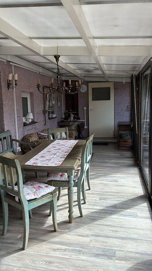 Prodej domu 235 m², pozemek 1.935 m², Wrestedt, Dolní Sasko Prodej domu 235 m², pozemek 1.935 m², Wrestedt, Dolní Sasko