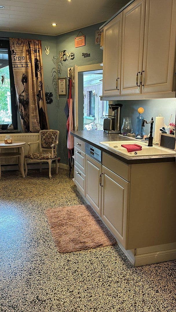 Prodej domu 235 m², pozemek 1.935 m², Wrestedt, Dolní Sasko Prodej domu 235 m², pozemek 1.935 m², Wrestedt, Dolní Sasko