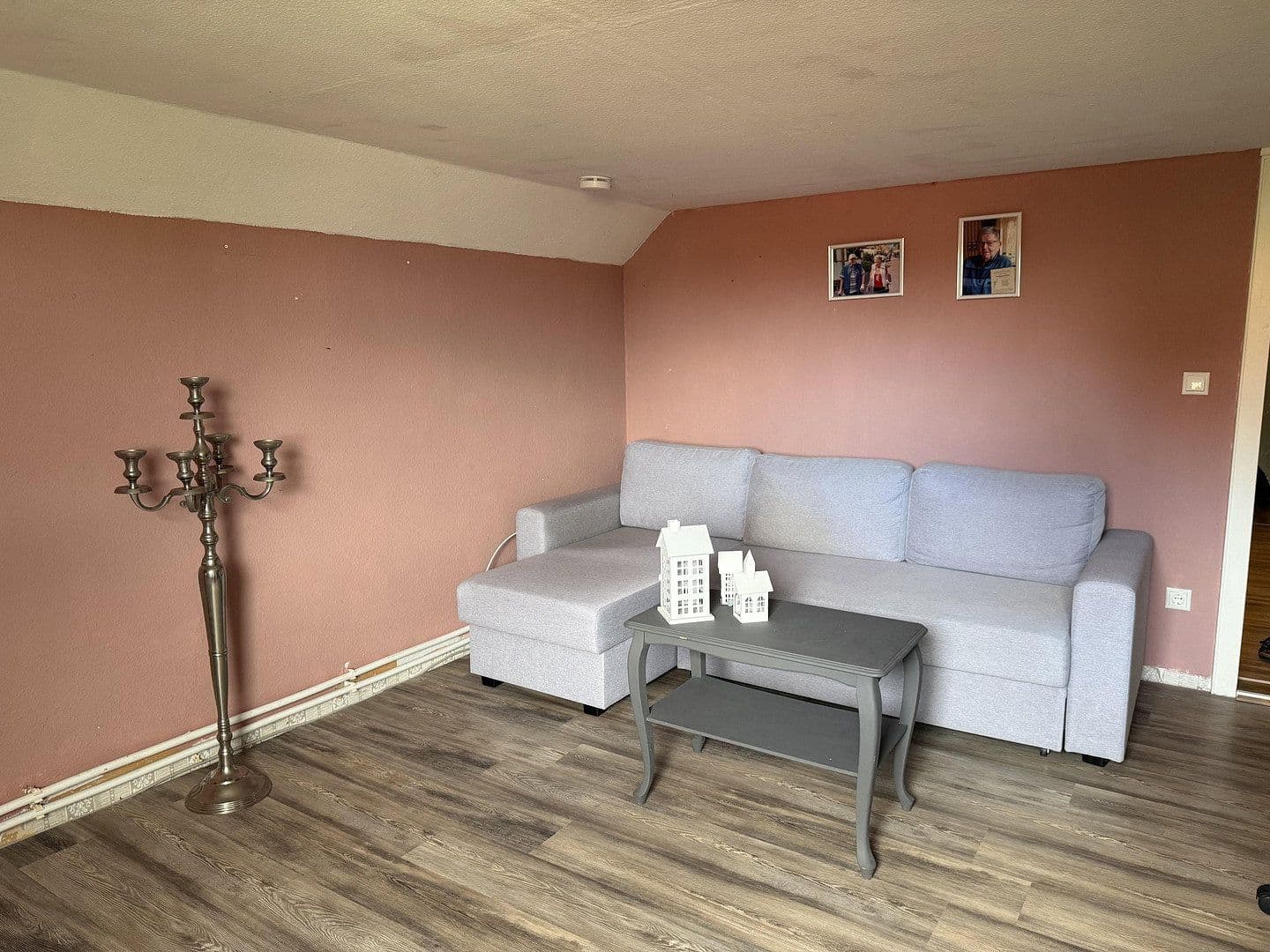 Prodej domu 235 m², pozemek 1.935 m², Wrestedt, Dolní Sasko Prodej domu 235 m², pozemek 1.935 m², Wrestedt, Dolní Sasko
