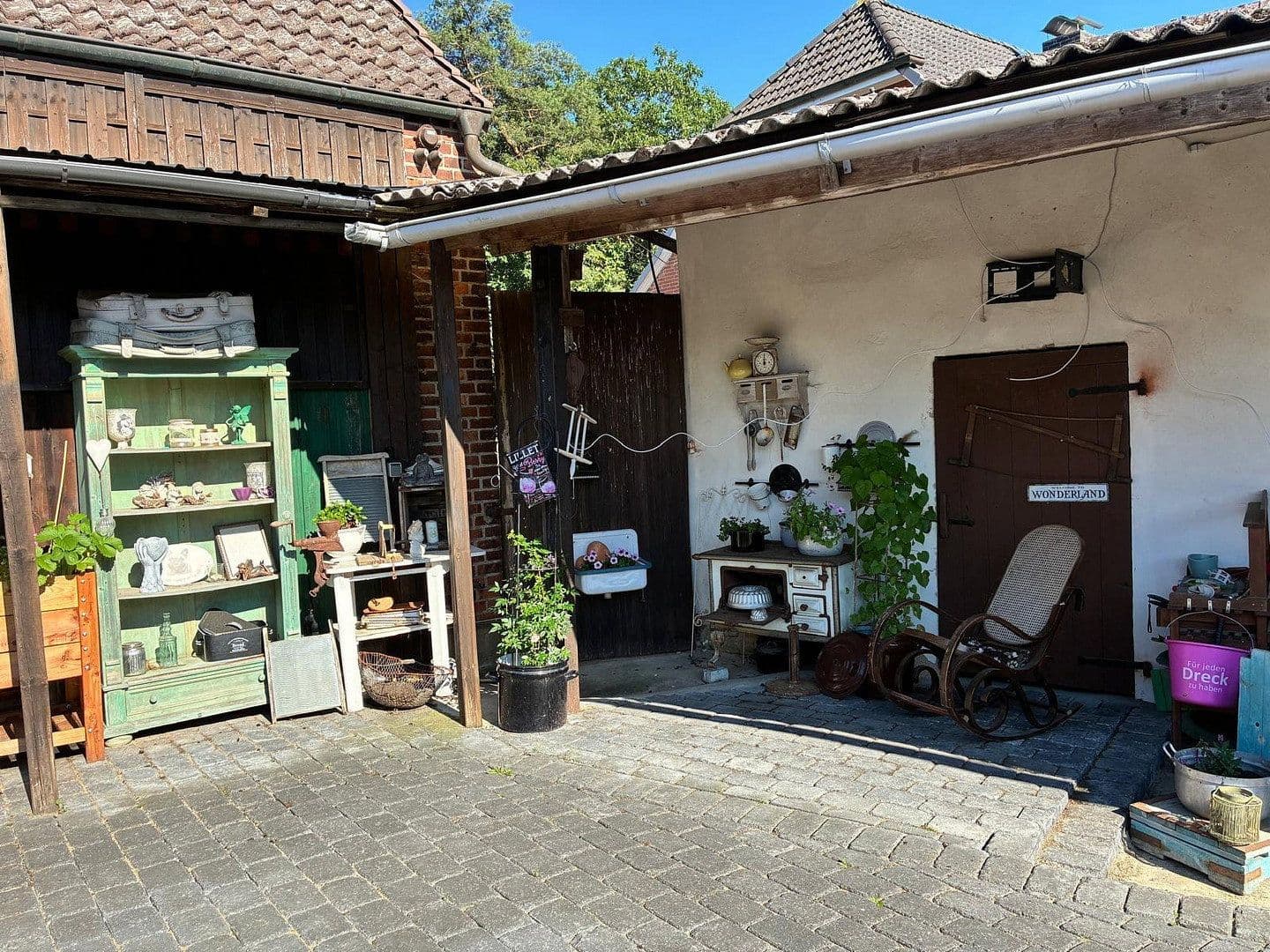 Prodej domu 235 m², pozemek 1.935 m², Wrestedt, Dolní Sasko Prodej domu 235 m², pozemek 1.935 m², Wrestedt, Dolní Sasko