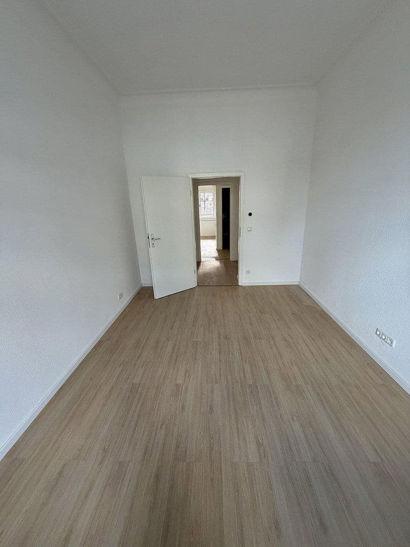 Pronájem bytu 1+1 33 m², Bahnstraße 40, Ratingen, Severní Porýní-Vestfálsko Pronájem bytu 1+1 33 m², Bahnstraße 40, Ratingen, Severní Porýní-Vestfálsko