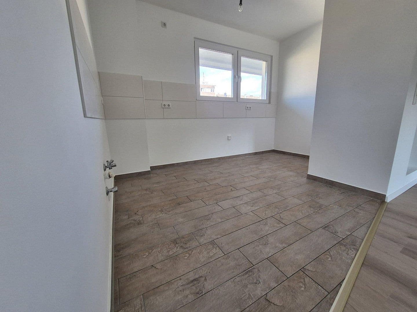 Pronájem bytu 3+1 71 m², Hausackerstr. 11, Essen, Severní Porýní-Vestfálsko Pronájem bytu 3+1 71 m², Hausackerstr. 11, Essen, Severní Porýní-Vestfálsko