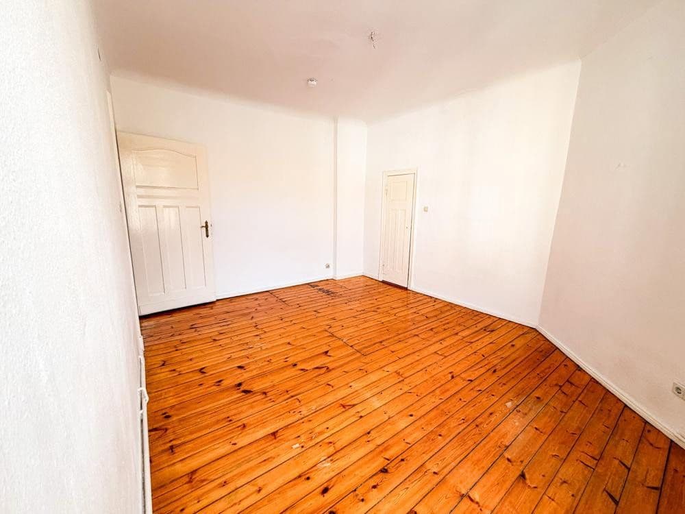 Prodej bytu 1+1 35 m², Weserstraße 54, Berlin, Berlín Prodej bytu 1+1 35 m², Weserstraße 54, Berlin, Berlín